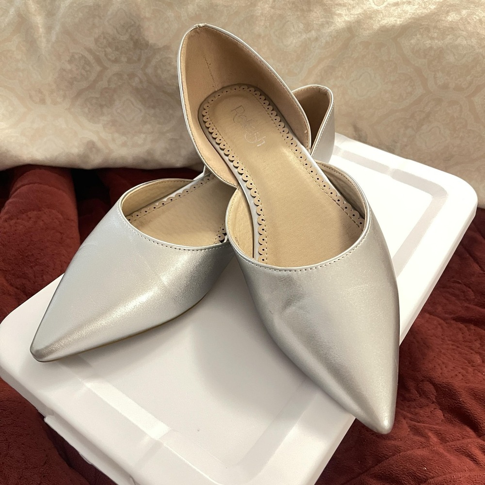 Refresh Shoes Womens‎ Size 9 Metallic Silver Pointed Toe D'Orsay Flats HEDY-01